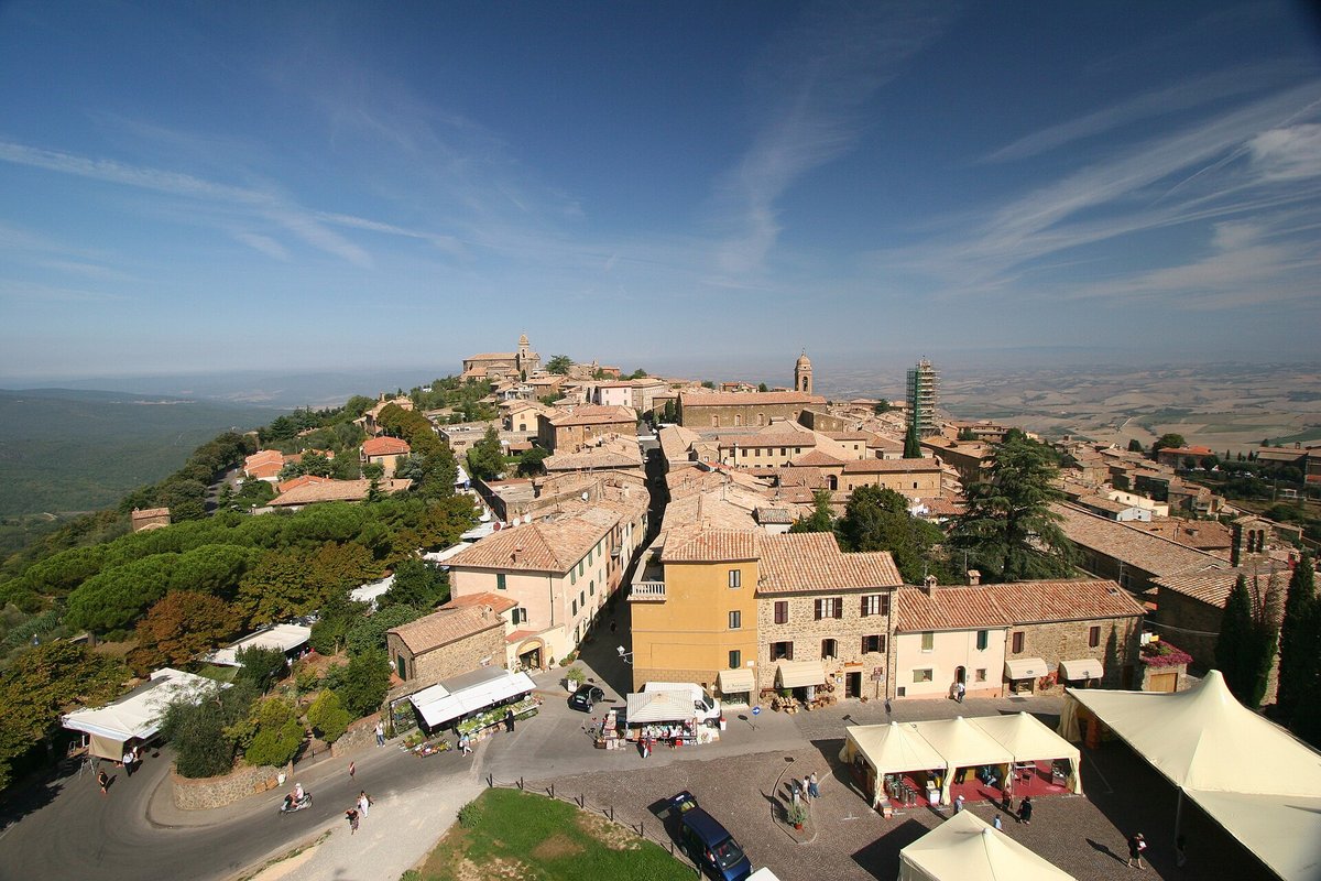 The rooftops of Montalcino above the Val d&rsquo;Orcia