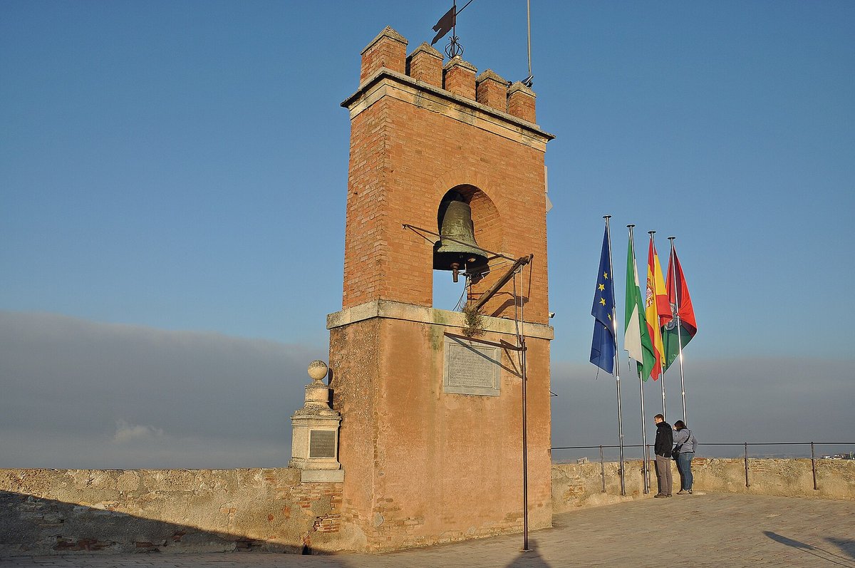 The bell at the top of the Torre de la Vela